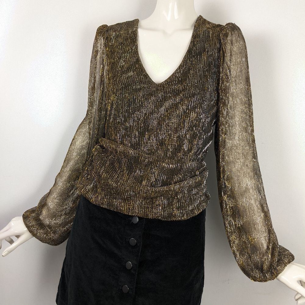 NWT Gold metallic shimmer top by Heartloom